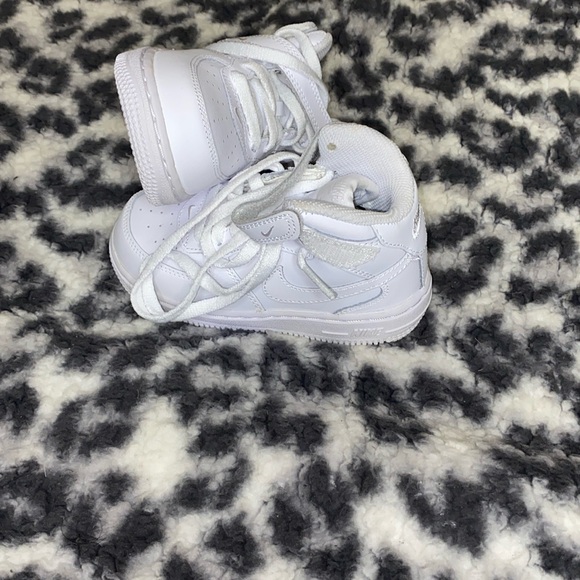 Nike Air Force 1 👟 hi tops toddler size 7c - Picture 1 of 4
